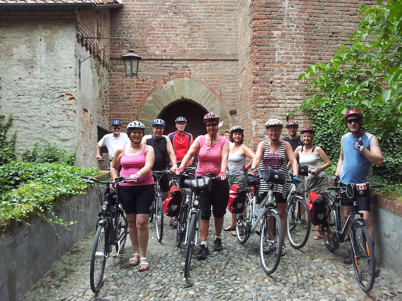 Cyclists, guided cycling tours in Piemonte